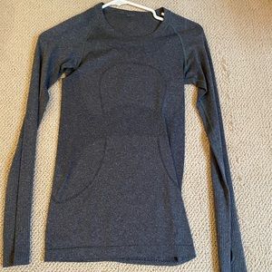 classic lululemon long sleeve size 2